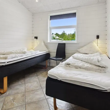 Nael - 1-6km From The Sea By Interhome *