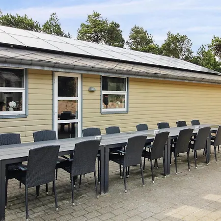 Nael - 1-6km From The Sea By Interhome *