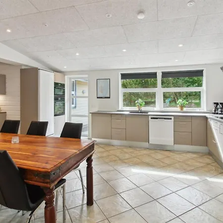 Nael - 1-6km From The Sea By Interhome Feriehus